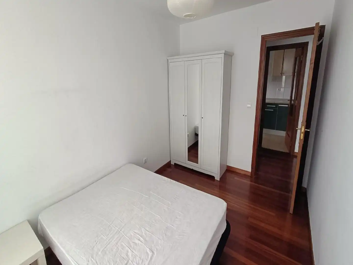 Habitación de Piso en venta en Santander con Trastero y Piscina comunitaria