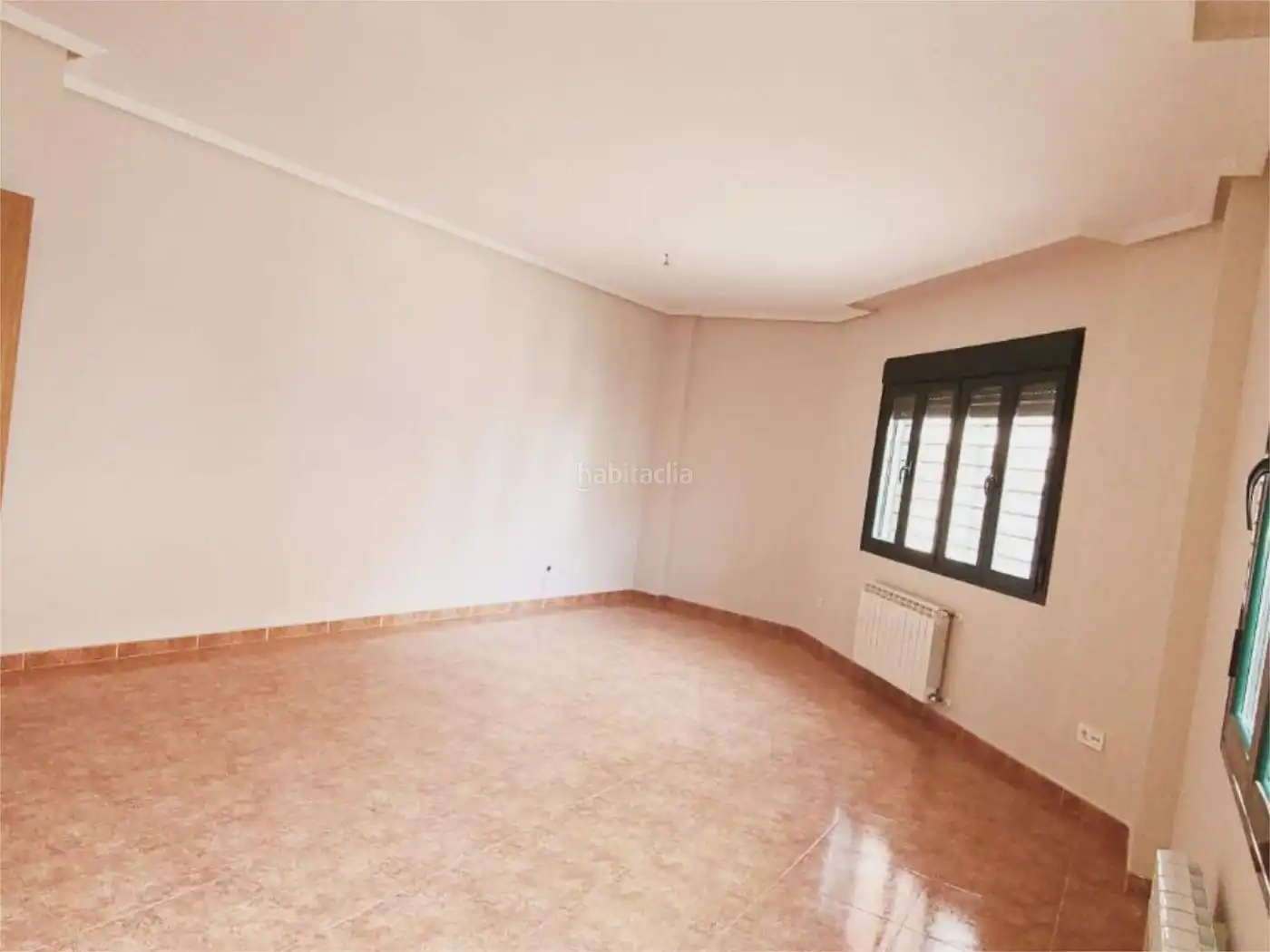 Flat for sale in Calle de la Azucena 12