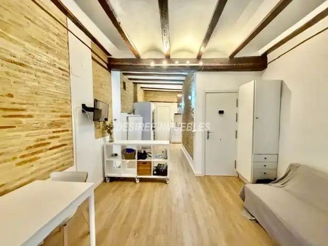 Vista exterior de Piso de alquiler en Valencia con Aire acondicionado, Calefacción y Parquet