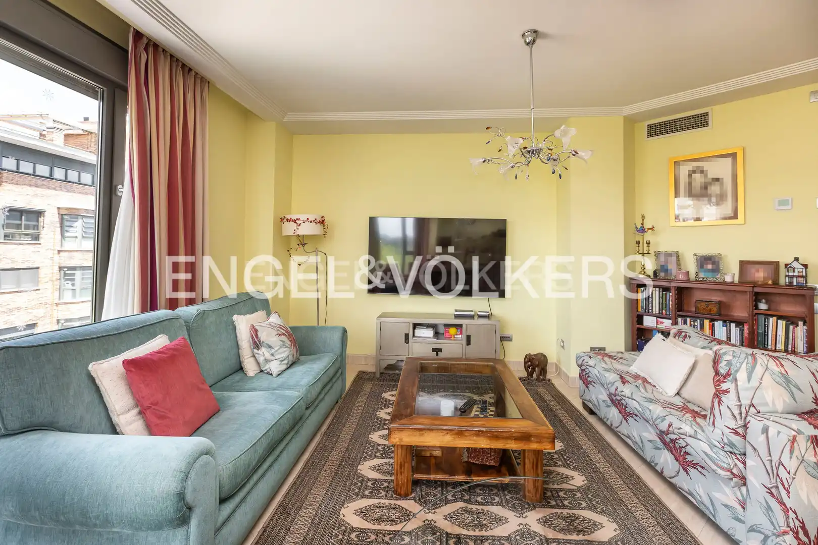 Living room of Apartments for sale in Madrid  with Air Conditioner, Heating and Parquet flooring