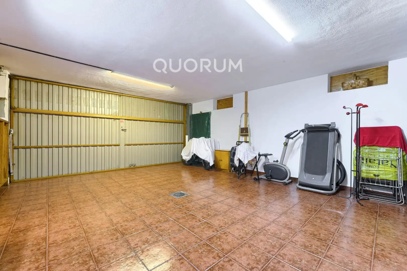 Casa adosada en venta en Basauri  con Calefacción, Jardín privado y Terraza