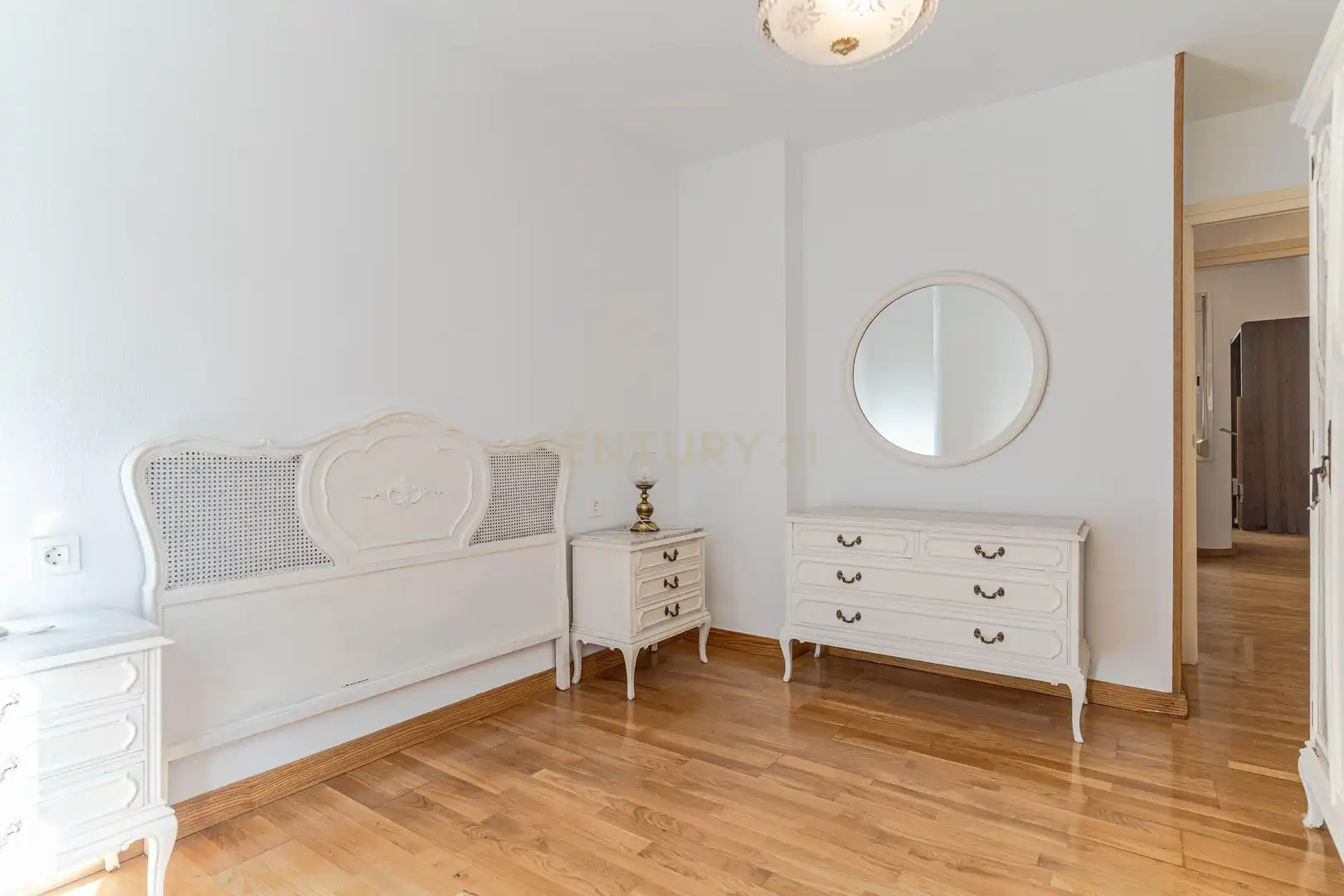 Bedroom of Flat for sale in Granada