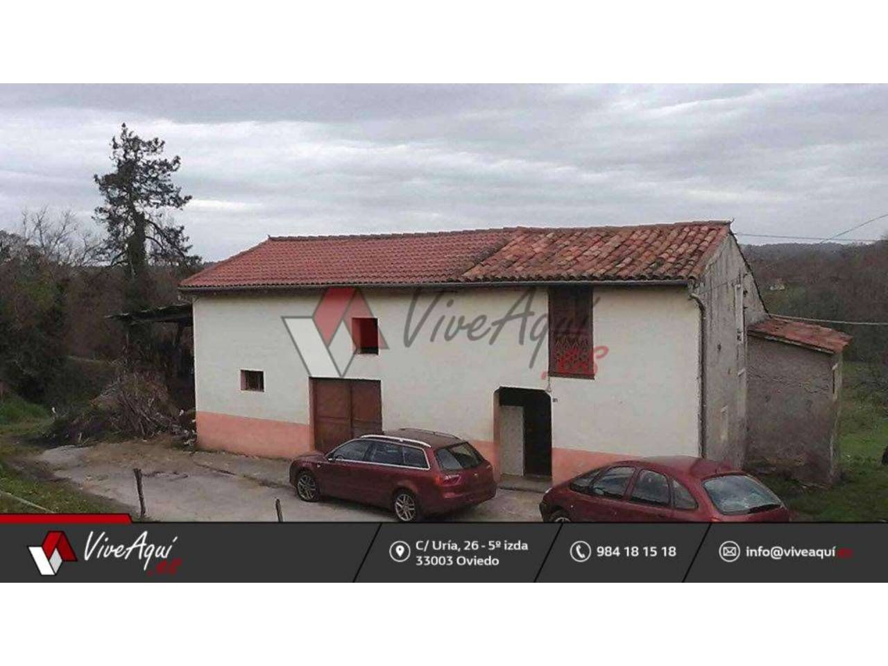 Vista exterior de Casa o xalet en venda en Siero amb Jardí privat, Terrassa i Traster