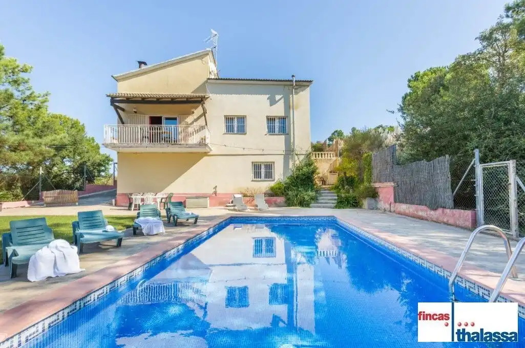 Swimming pool of Houses for sale in Lloret de Mar  with Air Conditioner, Private garden and Storage room