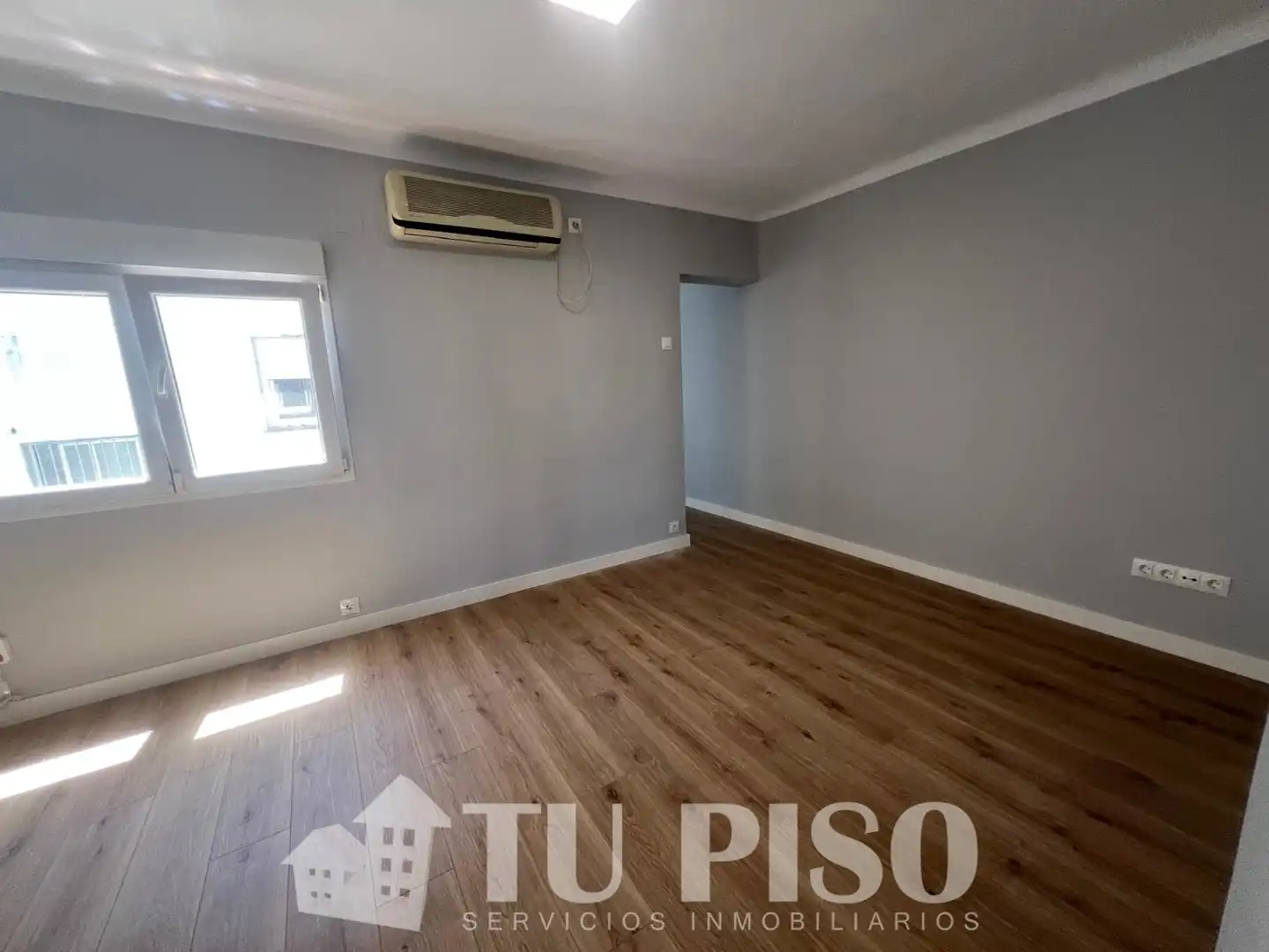 Habitación de Piso en venta en Madrid con Aire acondicionado