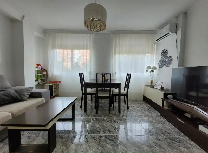 Comedor de Piso en venta en Bailén - Miraflores