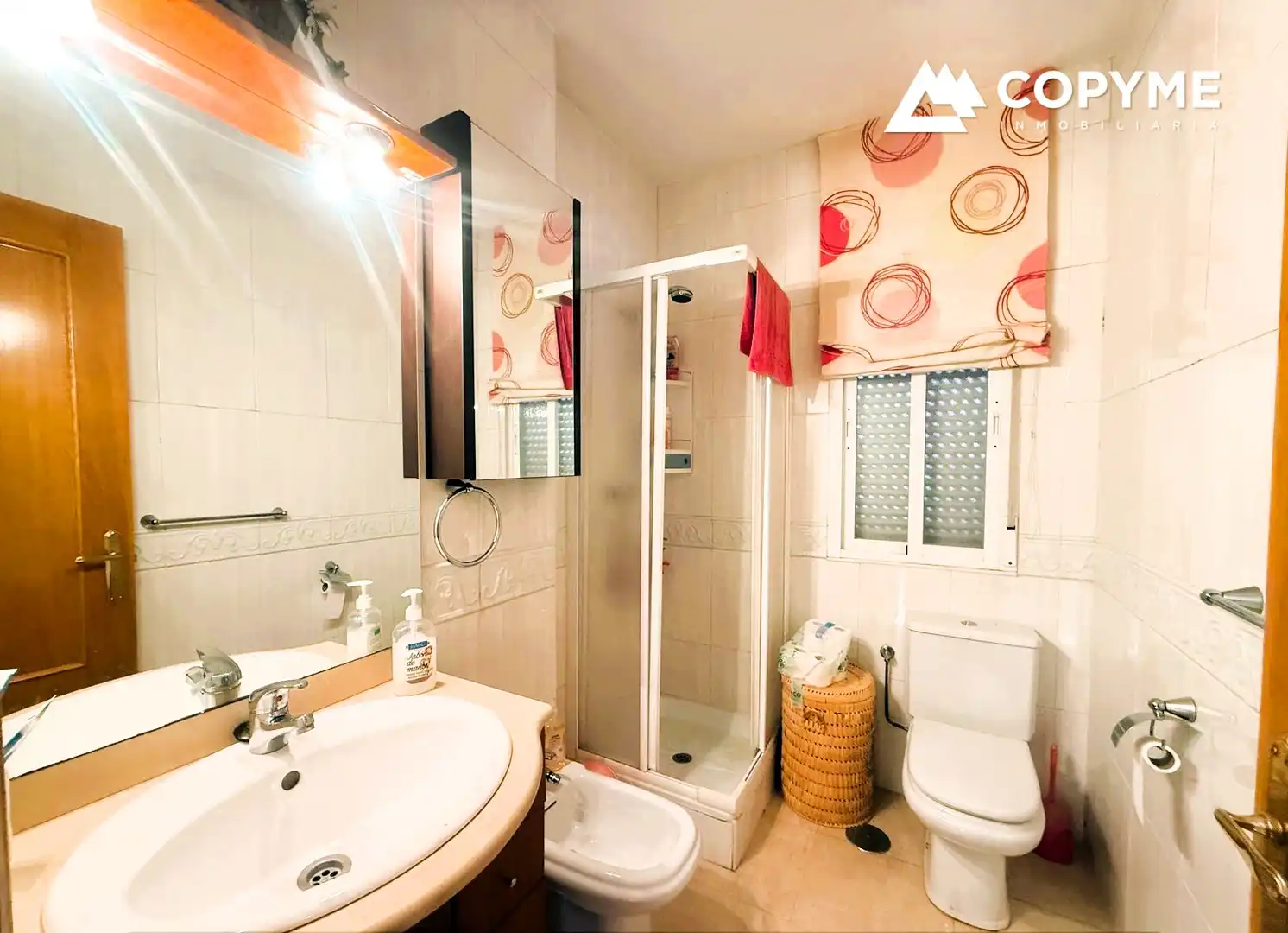 Baño de Casa adosada en venta en Santa Olalla con Aire acondicionado, Calefacción y Jardín privado