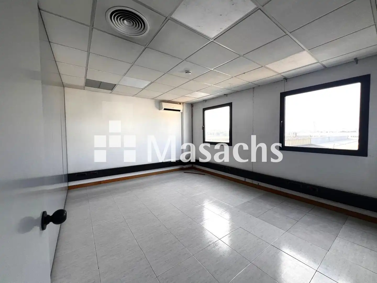 Nave industrial en venta en Rubí