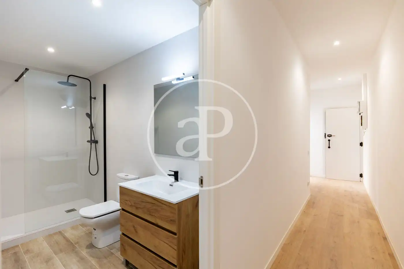 Baño de Piso en venta en Barcelona con Aire acondicionado, Calefacción y Balcón