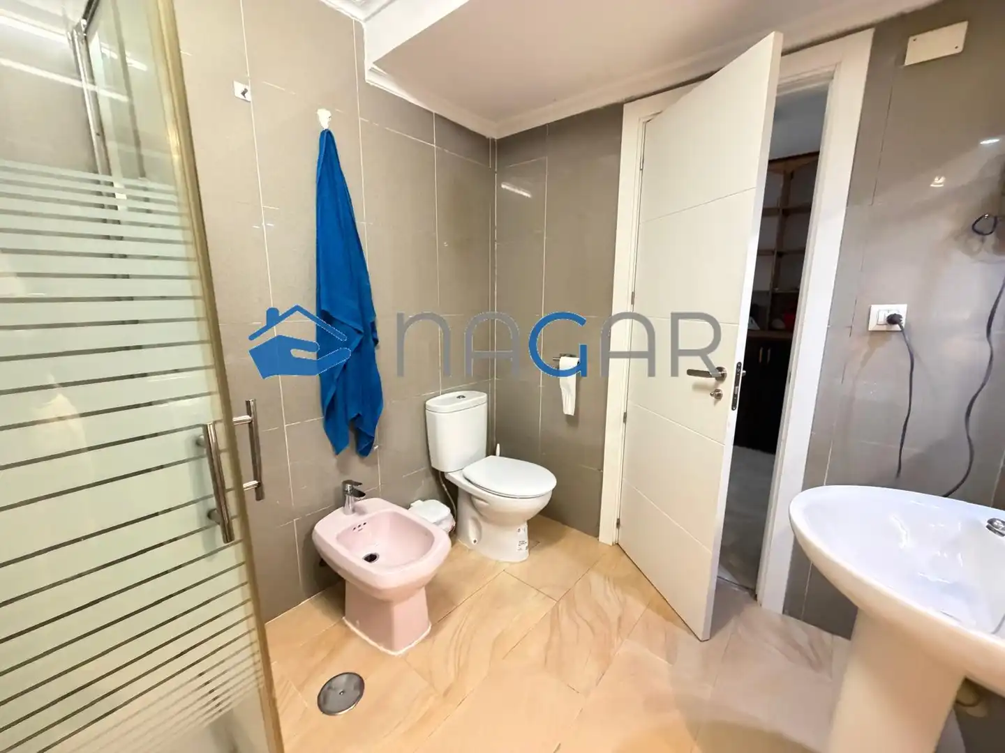 Bathroom of Flat for rent in La Línea de la Concepción  with Furnished