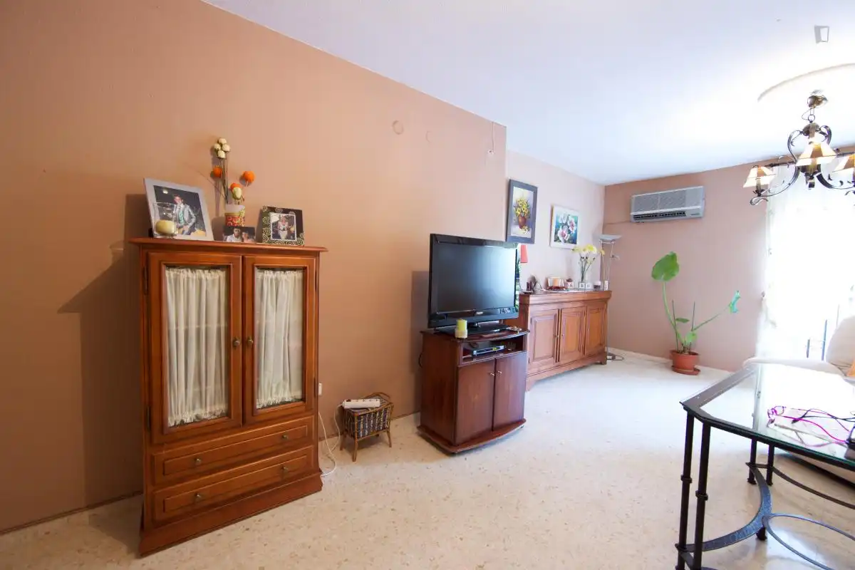 Habitación en Poniente-Norte - Miralbaida - Parque Azahara