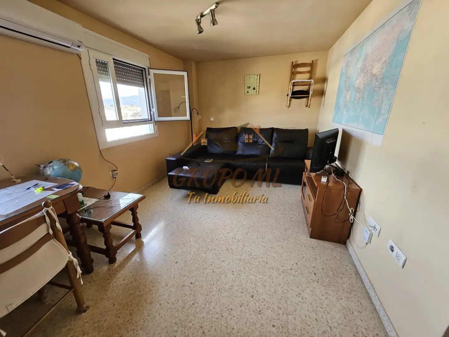 Sala d'estar de Pis en venda en Jaén amb Aire condicionat, Calefacció i Moblat