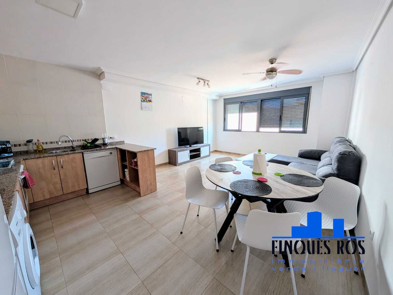 Wohnzimmer von Wohnung miete in Vinaròs mit Möbliert, Ofen und Waschmaschine