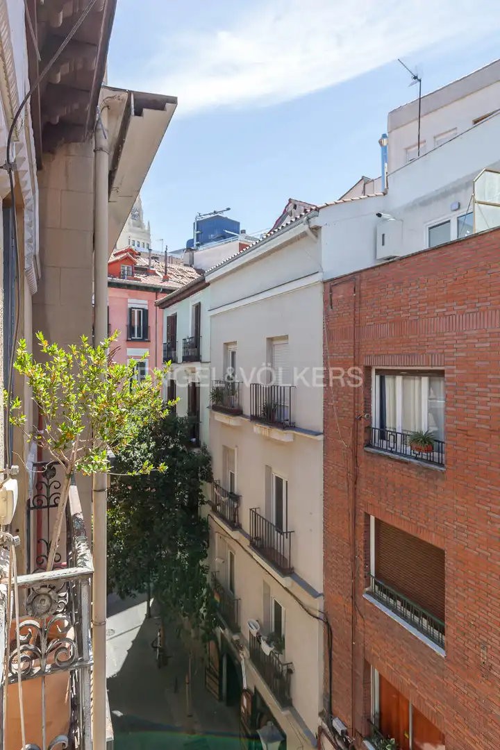 Piso en venta en Universidad - Malasaña