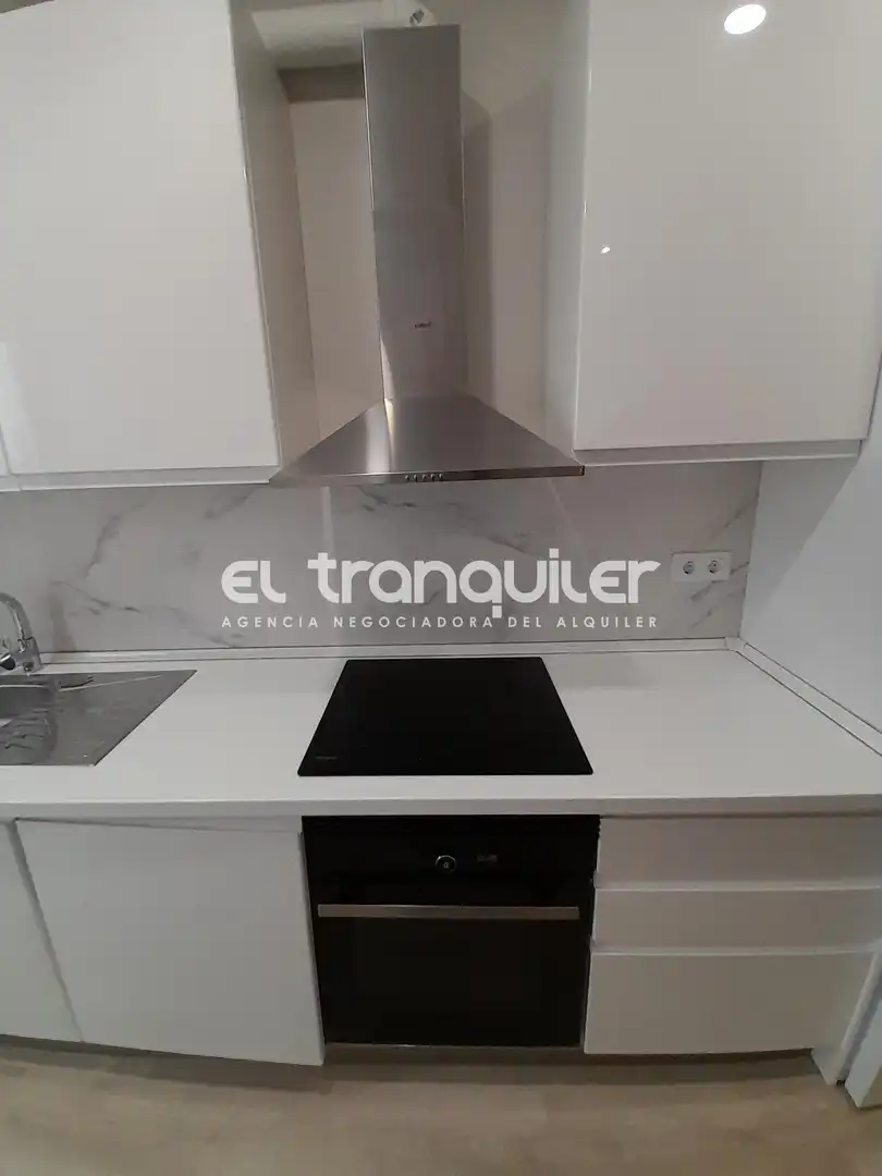 Estudio de alquiler en Calle Valverde, Universidad - Malasaña