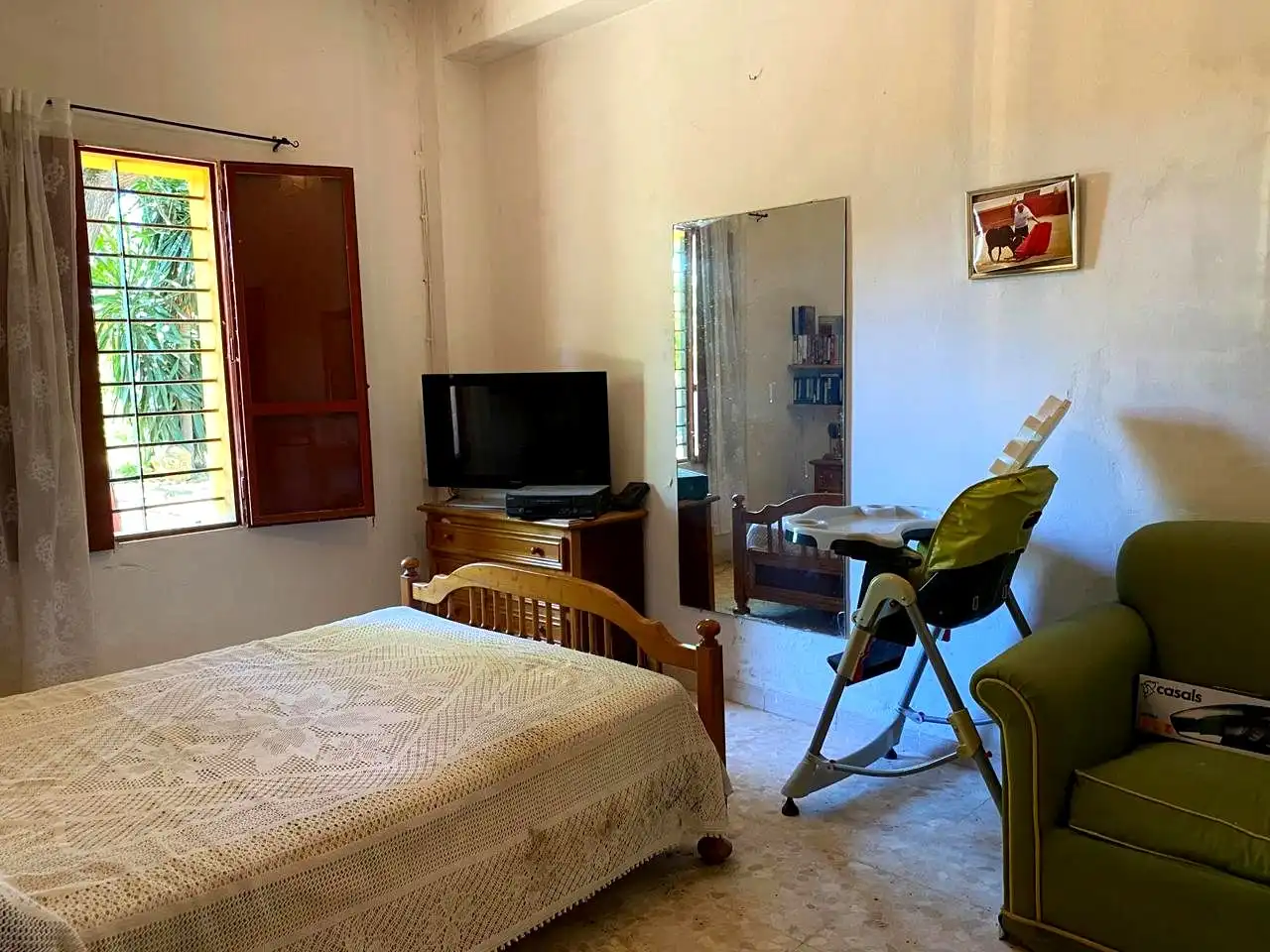Dormitori de Casa o xalet en venda en Alcalá de Guadaira amb Jardí privat, Terrassa i Piscina