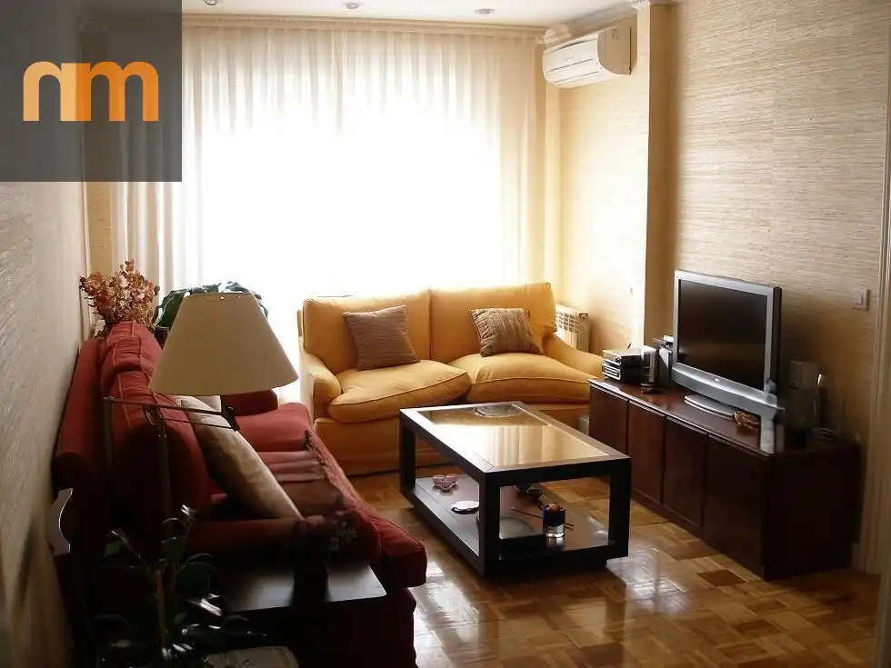 Sala de estar de Ático en venta en Madrid con Aire acondicionado, Calefacción y Terraza