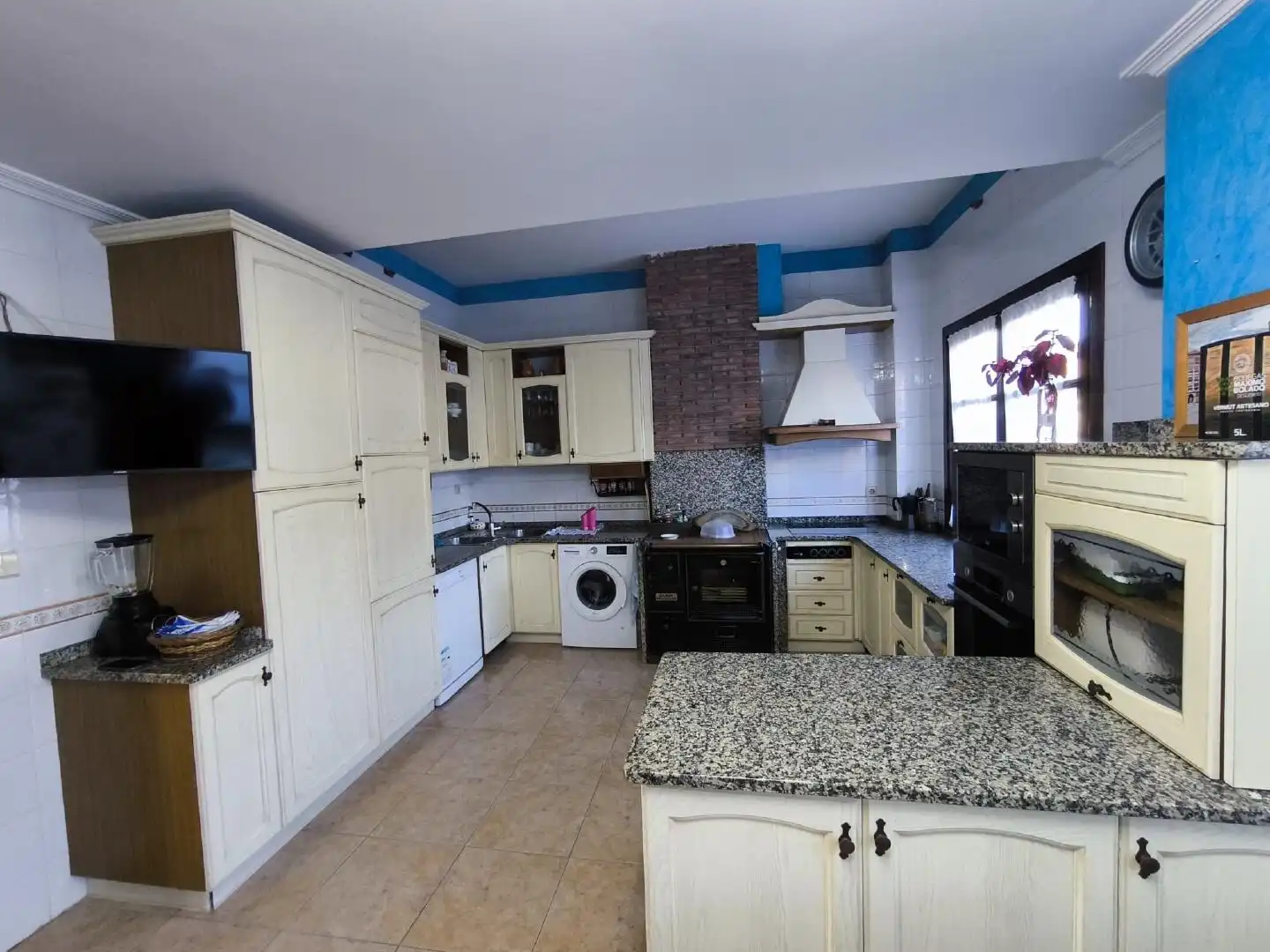 Cuina de Casa o xalet en venda en Castro-Urdiales