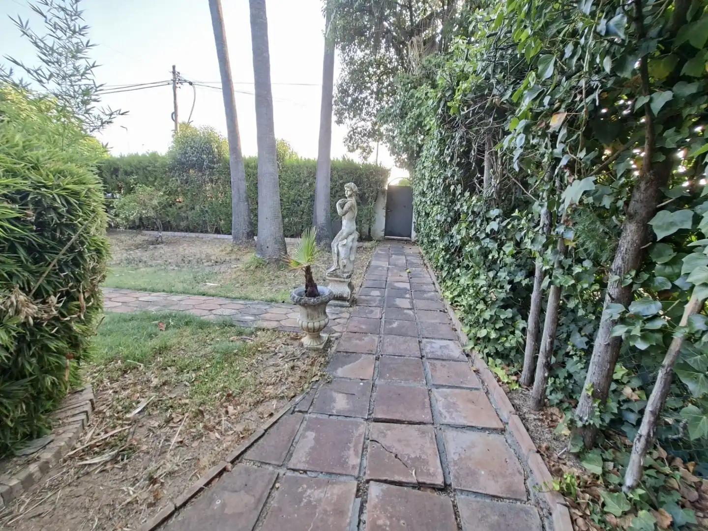 Jardí de Casa o xalet en venda en Espartinas amb Aire condicionat, Calefacció i Jardí privat