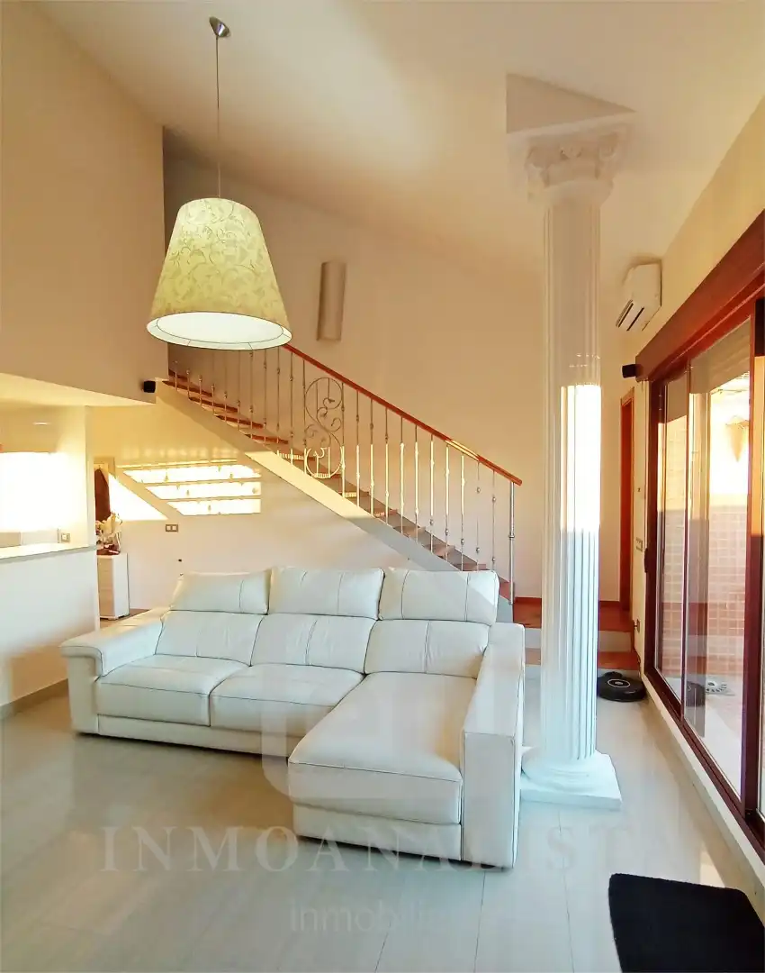 Sala d'estar de Àtic en venda en Requena amb Terrassa
