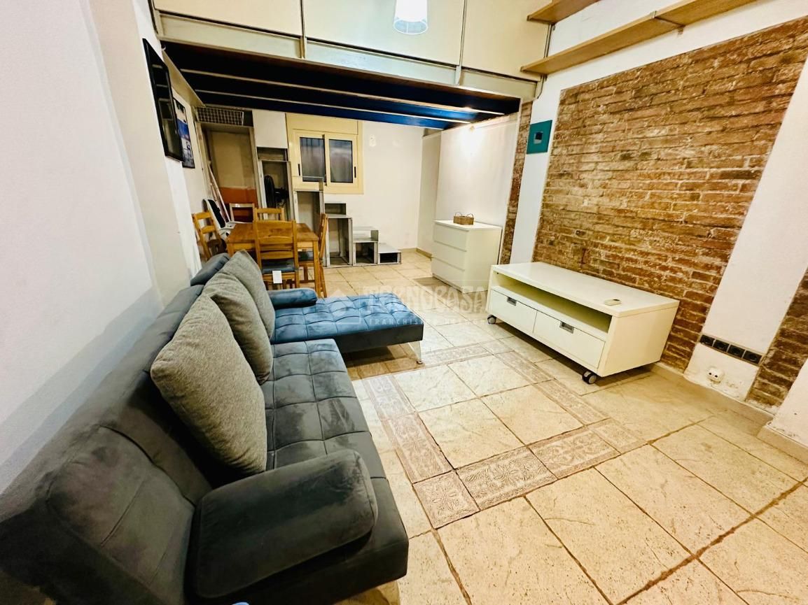 Flat for sale in  Barcelona Capital  with Air Conditioner