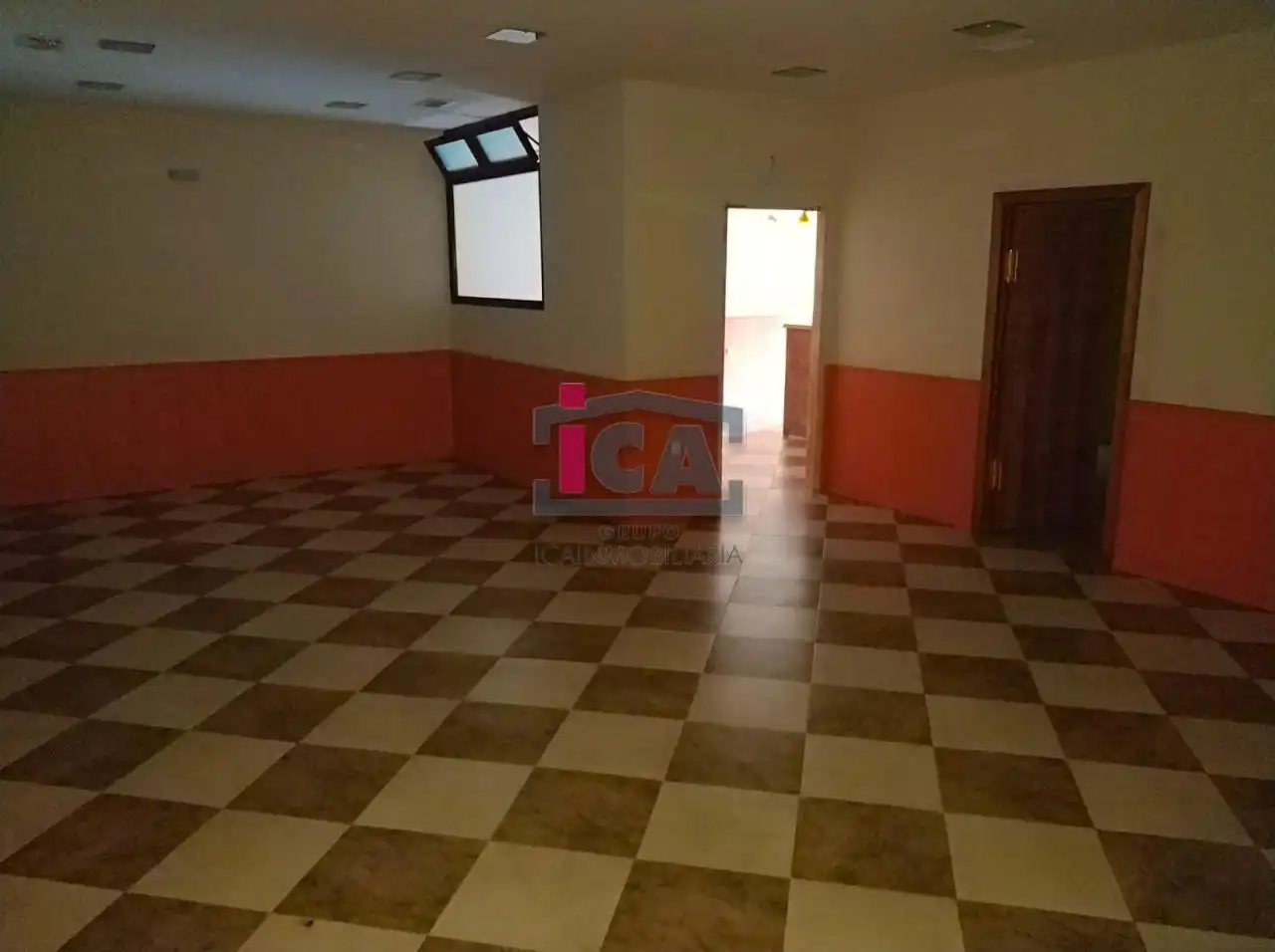 Local comercial en venda a AVDA RODRIGUEZ DE LEDESMA (LOCAL EN EDIFICIO ZIGURAT), imagen 5