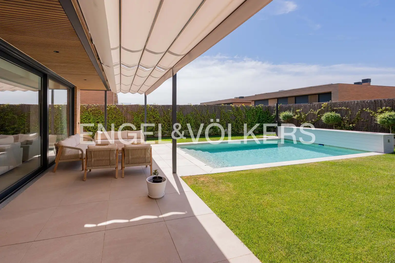 Terraza de Casa o chalet en venta en Las Rozas de Madrid con Aire acondicionado, Calefacción y Jardín privado