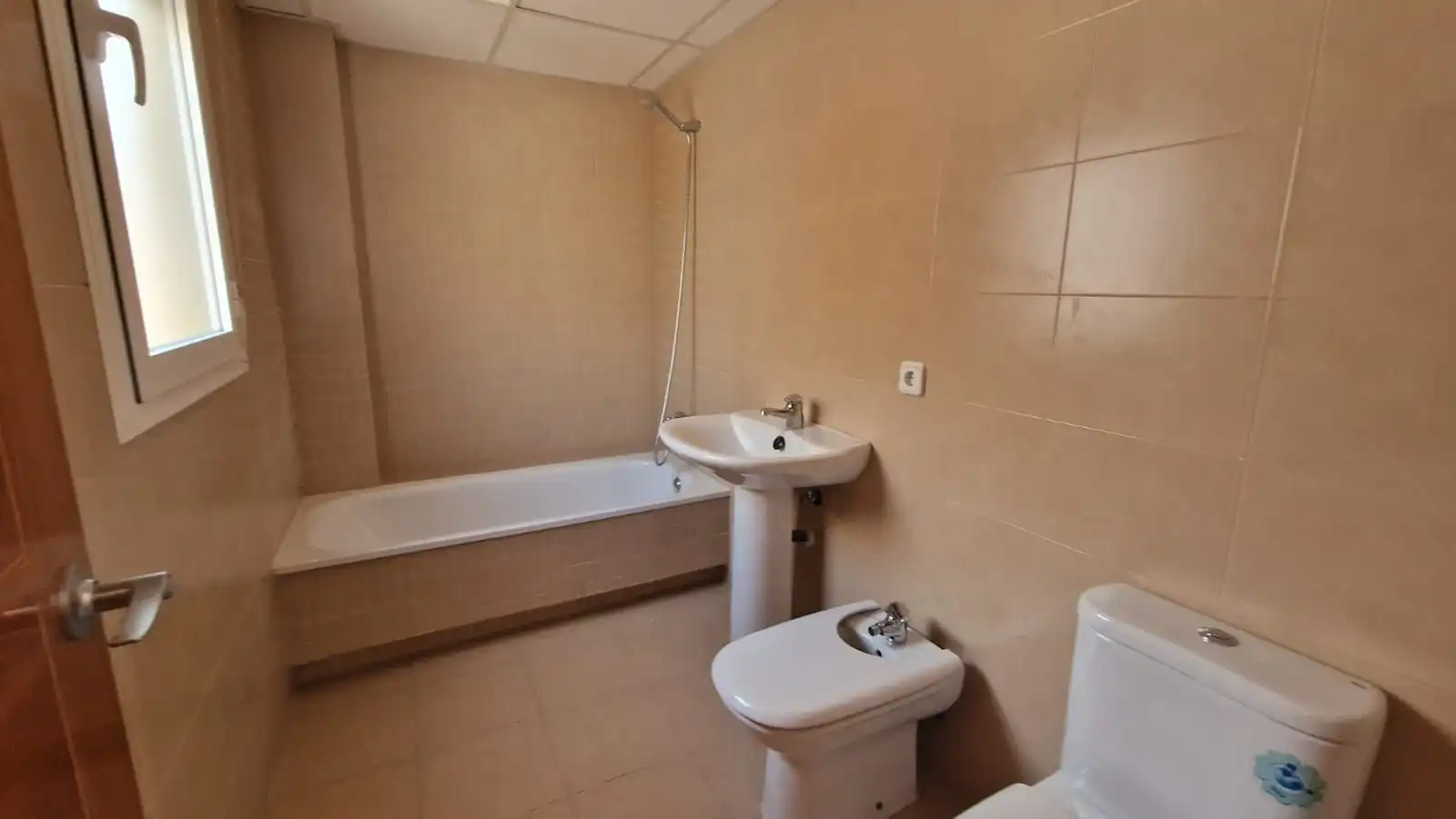 Bathroom of Duplexes for sale in Almería