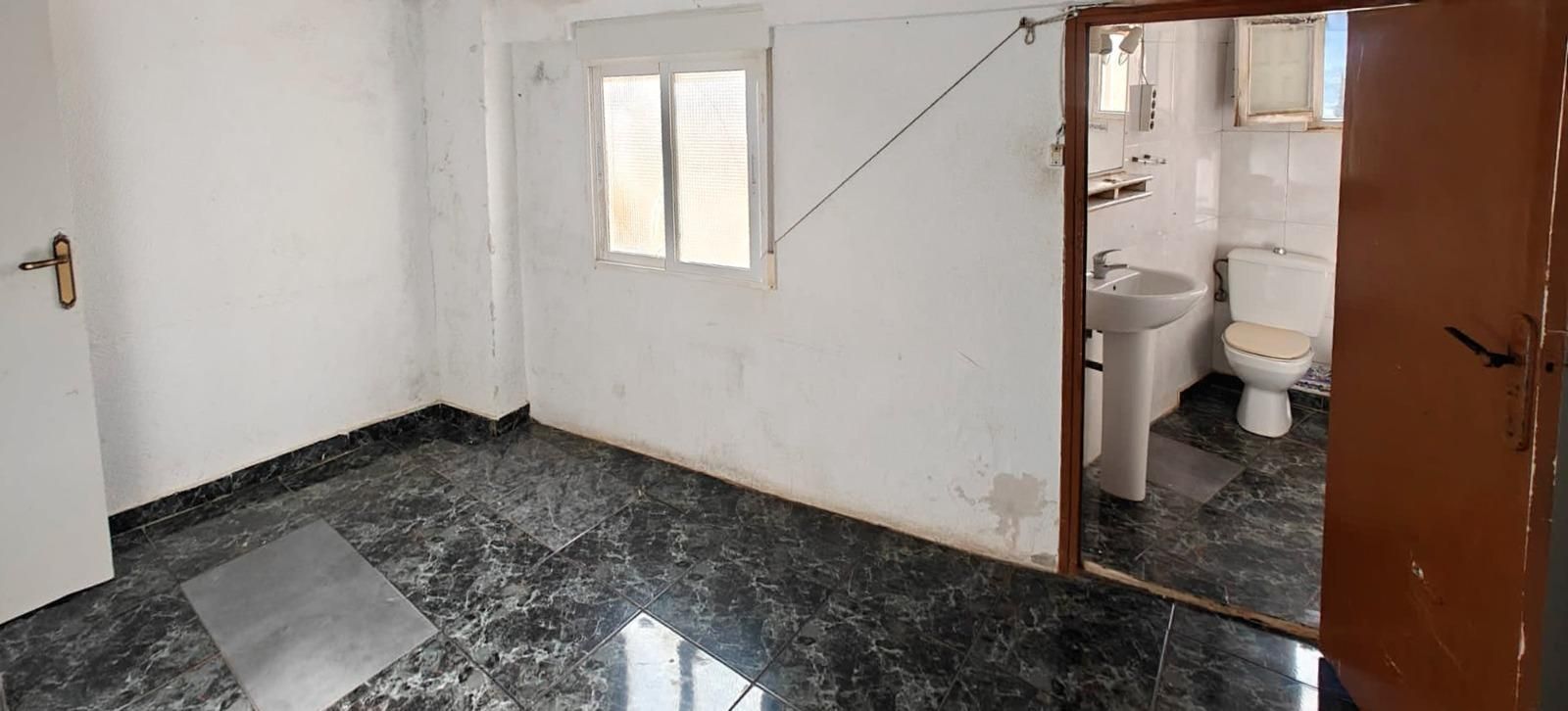 Casa o xalet en venda a Calle plaza erica del hospicio , 2