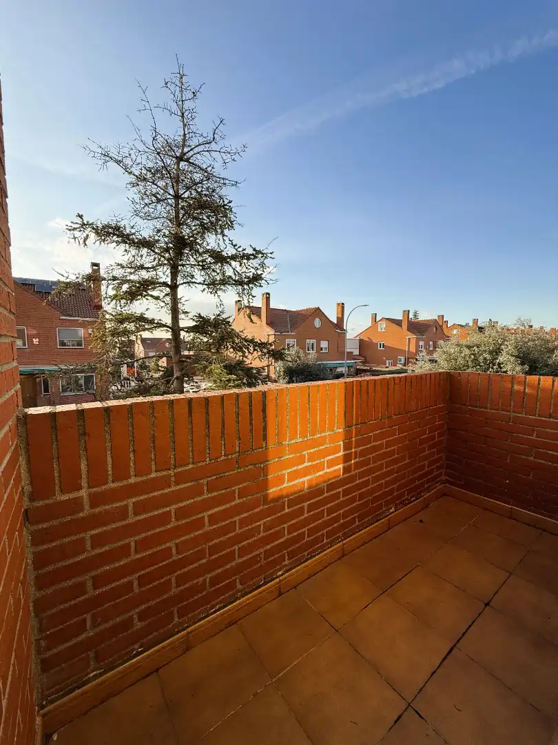 Terrassa de Casa adosada en venda en Coslada amb Calefacció, Jardí privat i Terrassa