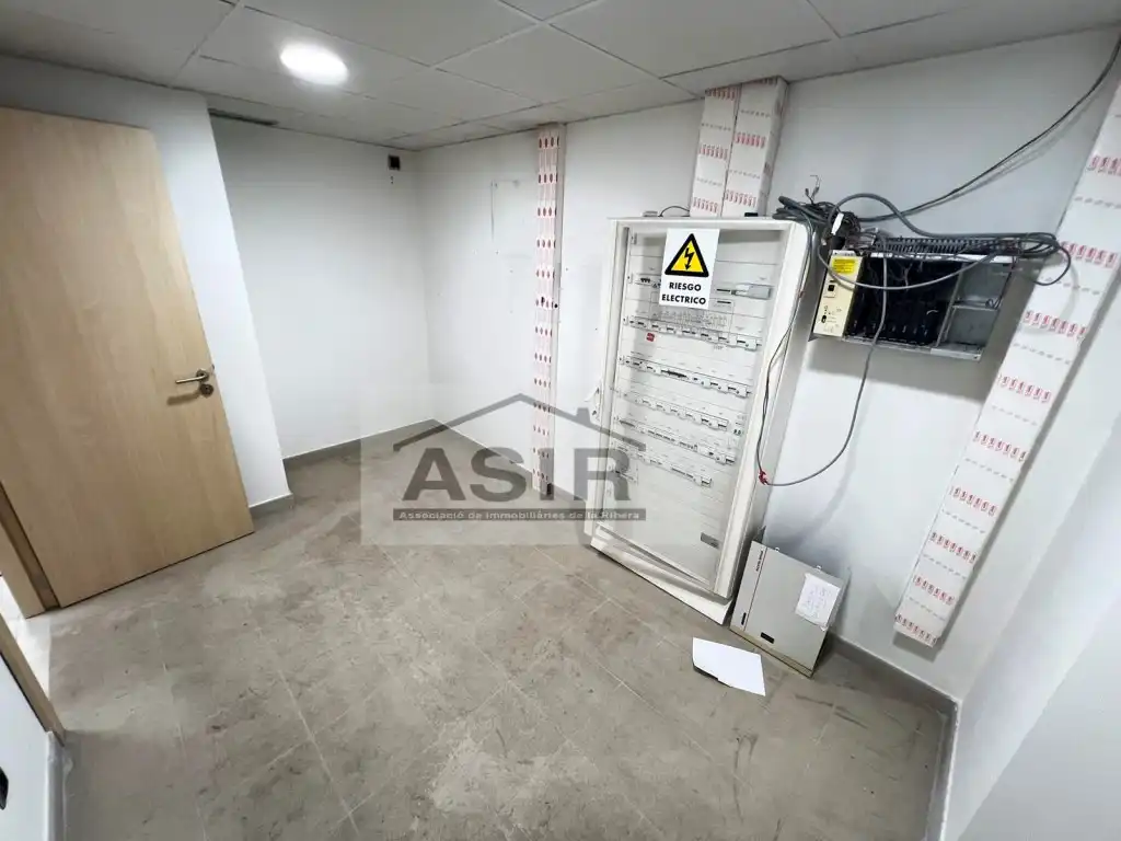 Business premises for sale in Josep Melcior Gomeis, imagen 41