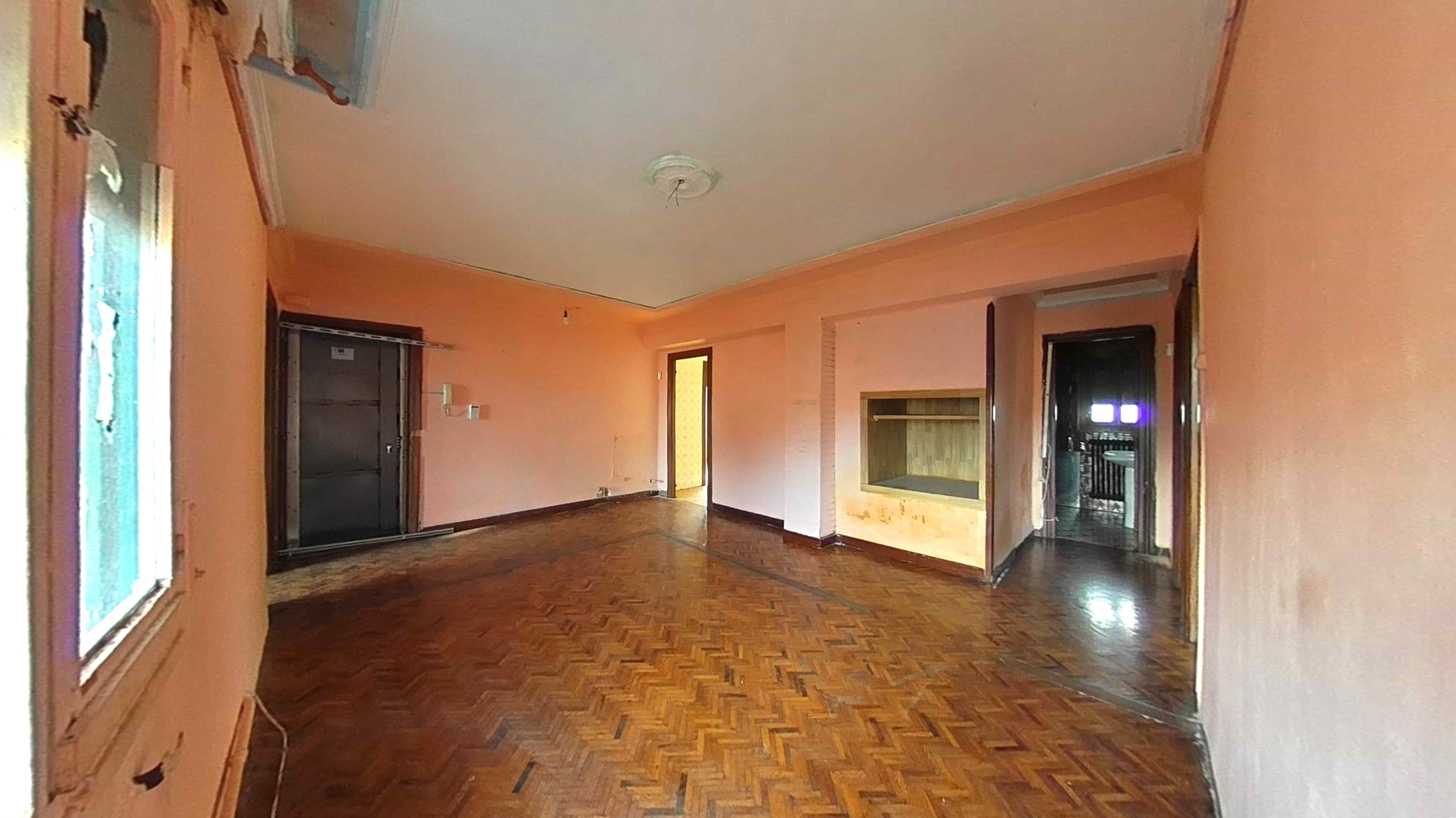 Flat for sale in Rochapea