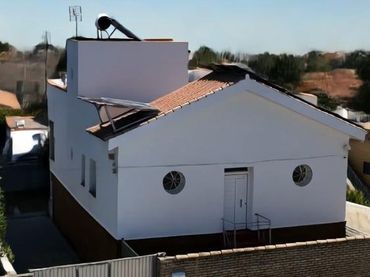 Villa mit Pool zum Verkauf in Oromana