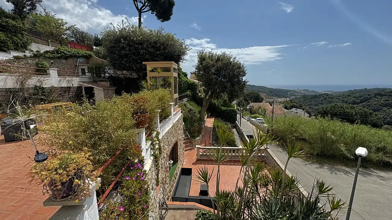 Terrassa de Casa o xalet en venda en Arenys de Munt amb Calefacció, Jardí privat i Terrassa
