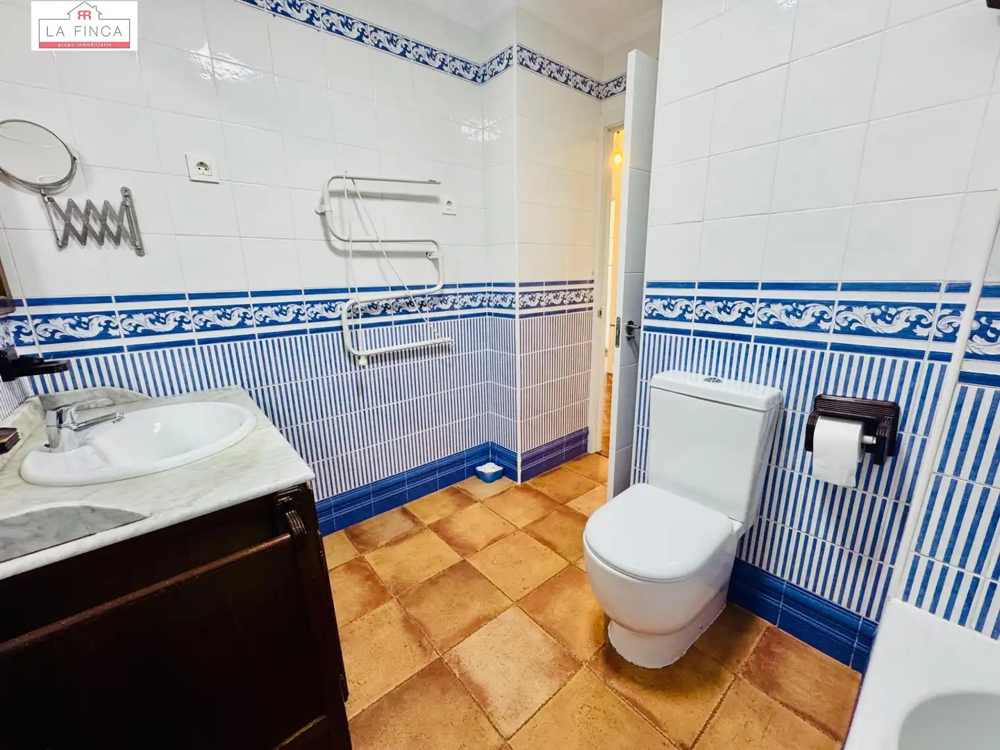 Bany de Pis en venda en Málaga amb Aire condicionat, Parquet i Piscina comunitària