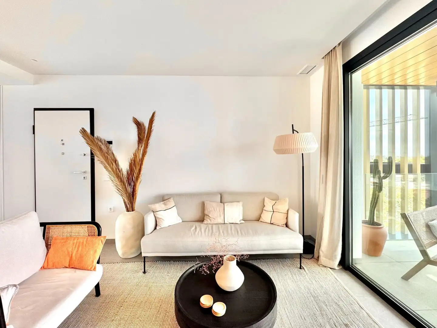 Sala de estar de Apartamento en venta en San Miguel de Salinas con Calefacción, Piscina y Amueblado