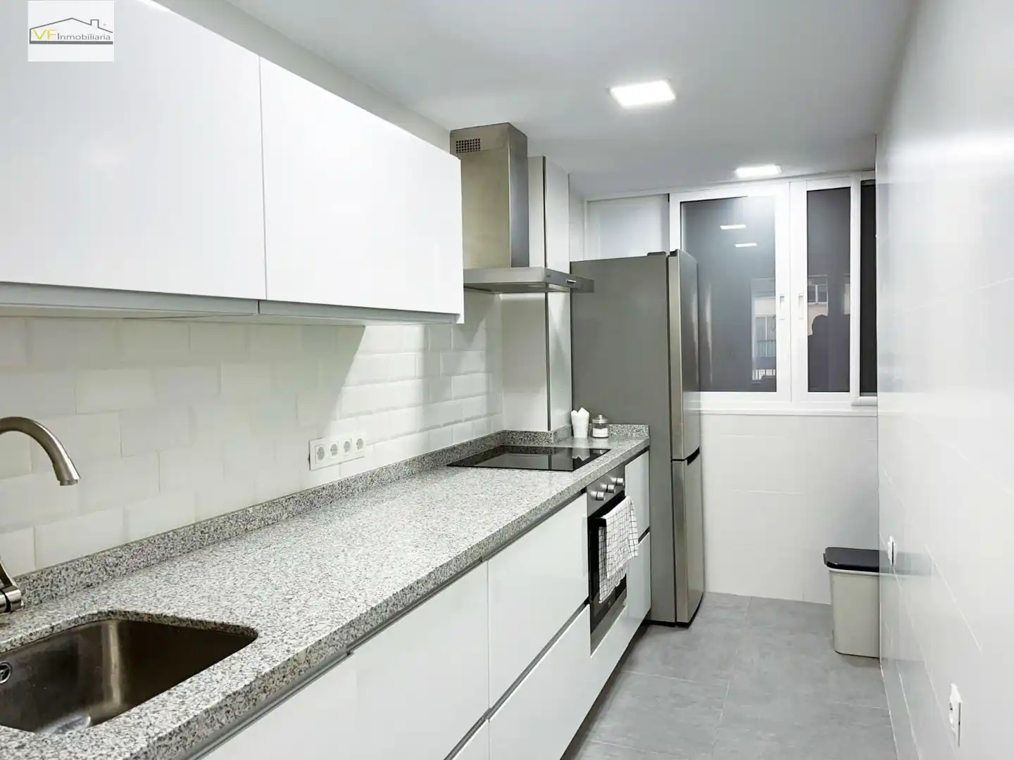 Kitchen of Flat for sale in Málaga  with Balcony