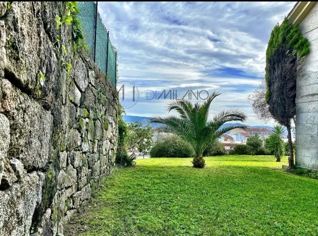 Casa o xalet en venda en Moaña amb Calefacció, Jardí privat i Terrassa