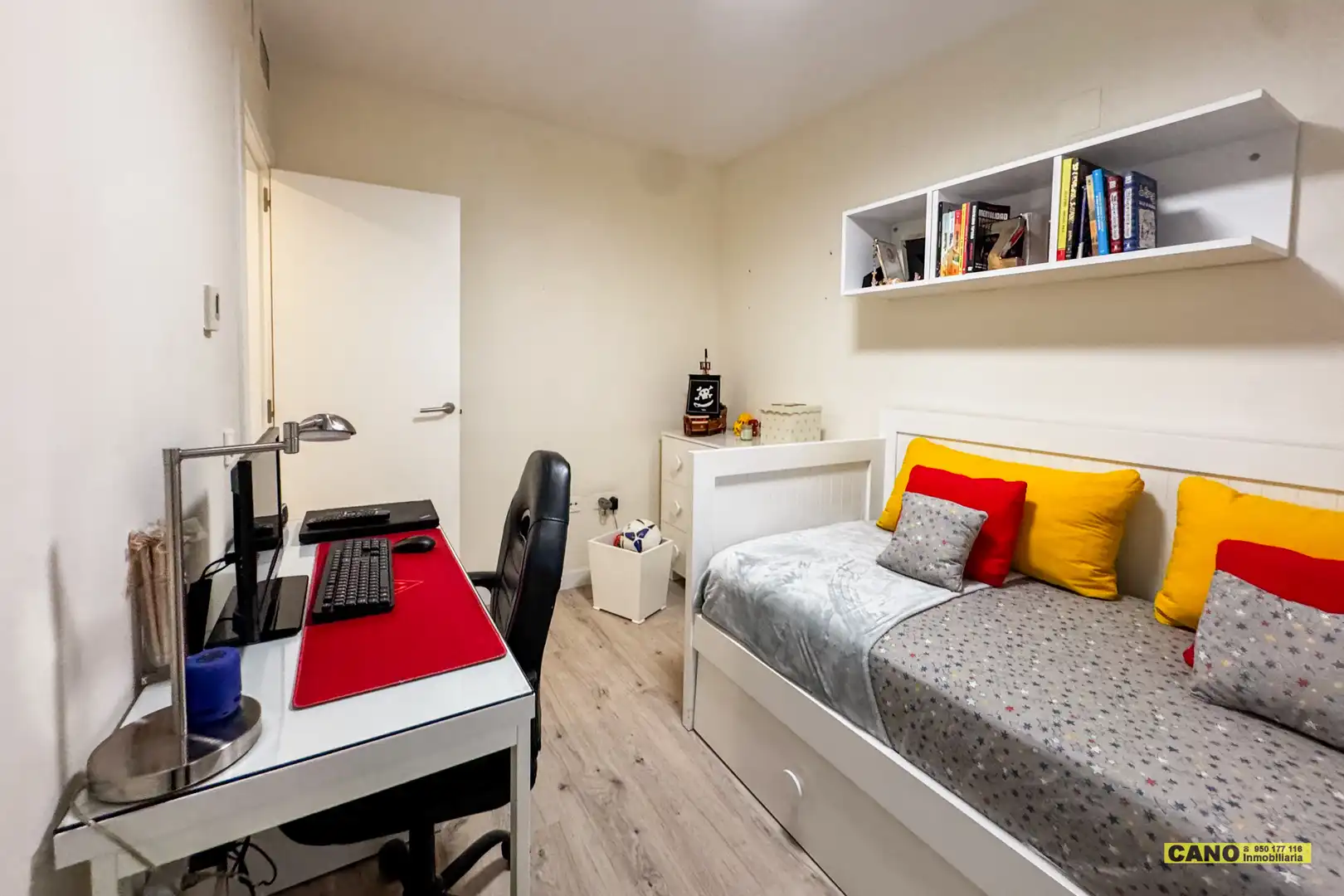 Habitación de Piso en venta en Almería con Aire acondicionado, Calefacción y Terraza
