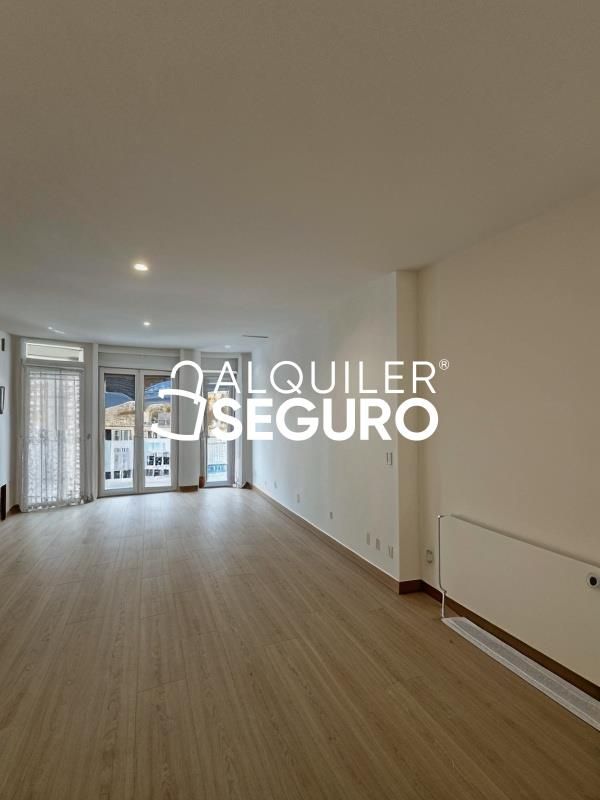 Piso de alquiler en Mauregato, Puerta del Ángel