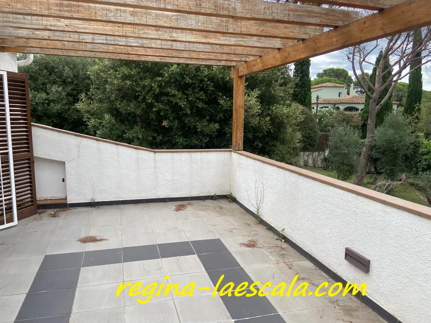 Terrassa de Casa o xalet en venda en L'Escala amb Aire condicionat, Calefacció i Jardí privat