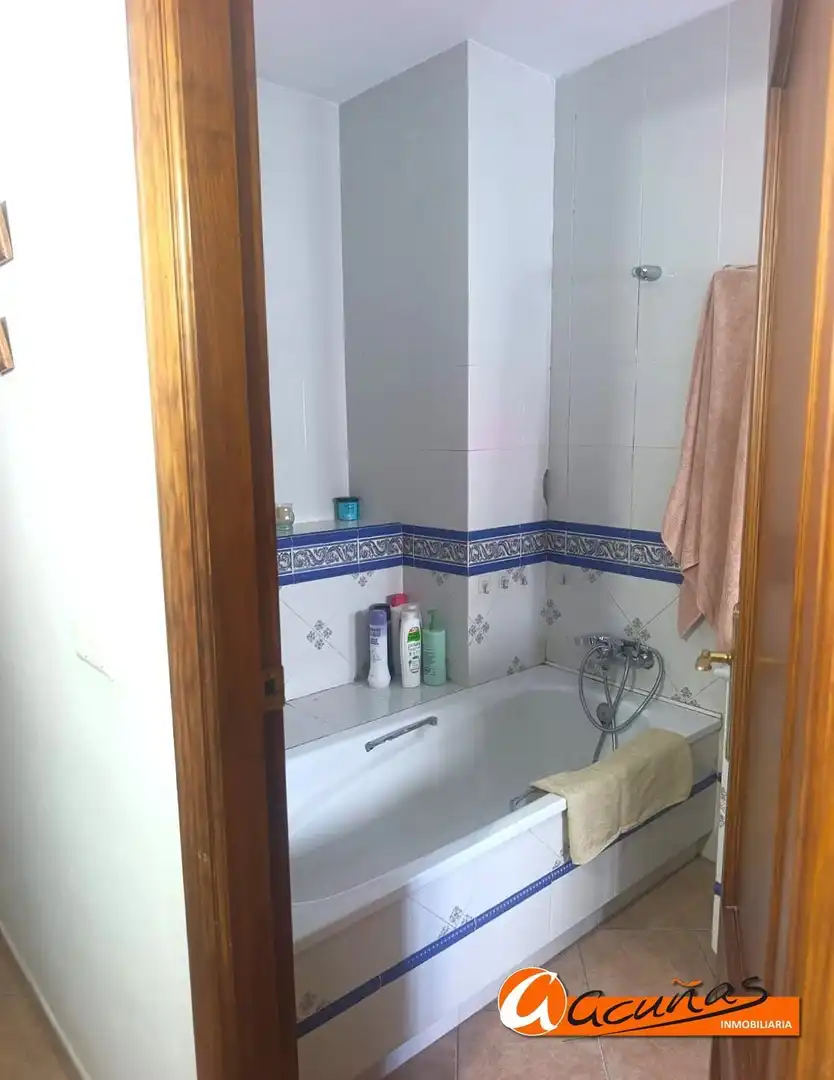 Badezimmer von Einfamilien-Reihenhaus zum Verkauf in Palenciana mit Terrasse
