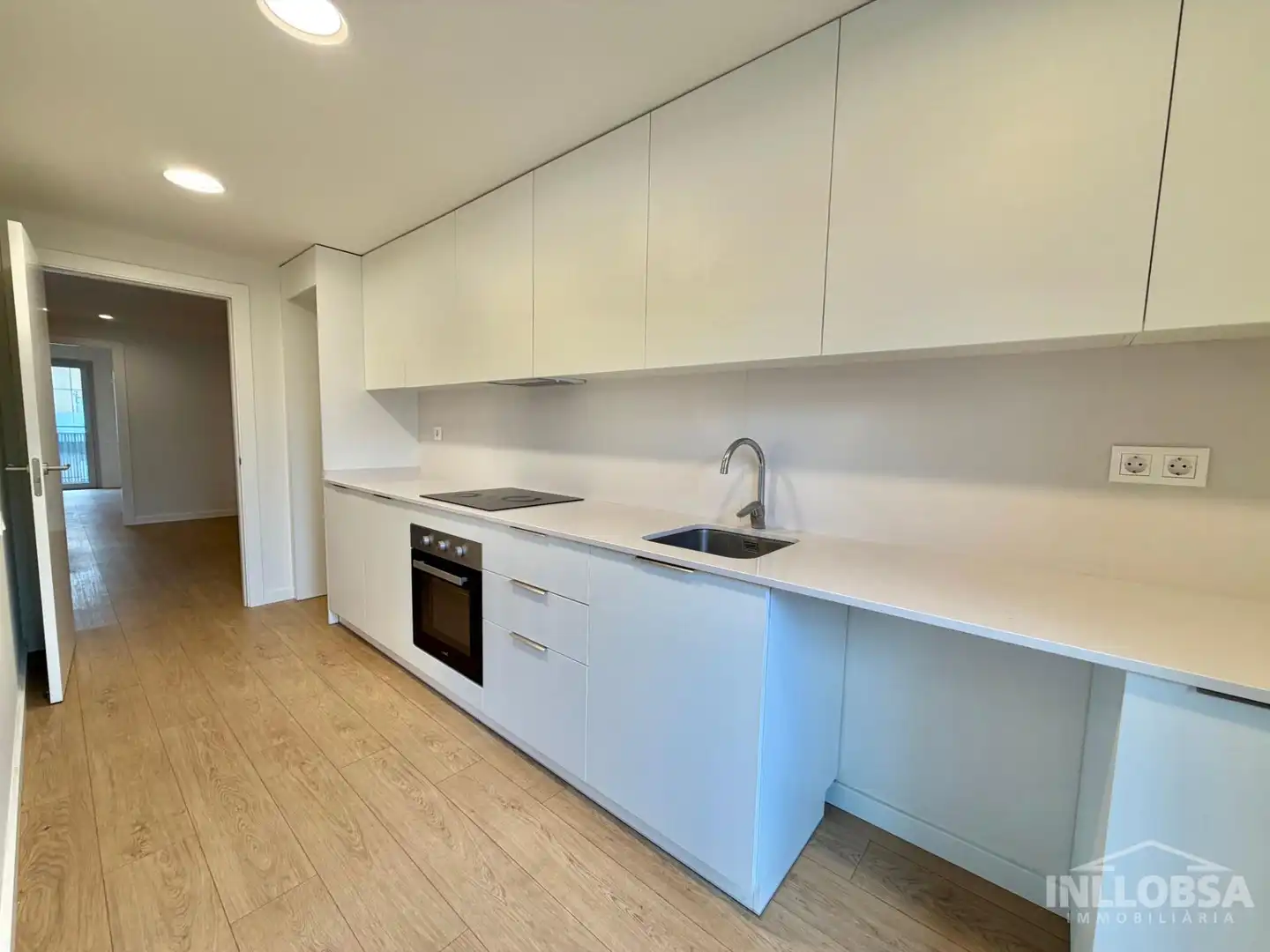 Kitchen of Flat for rent in Manresa  with Air Conditioner, Heating and Parquet flooring