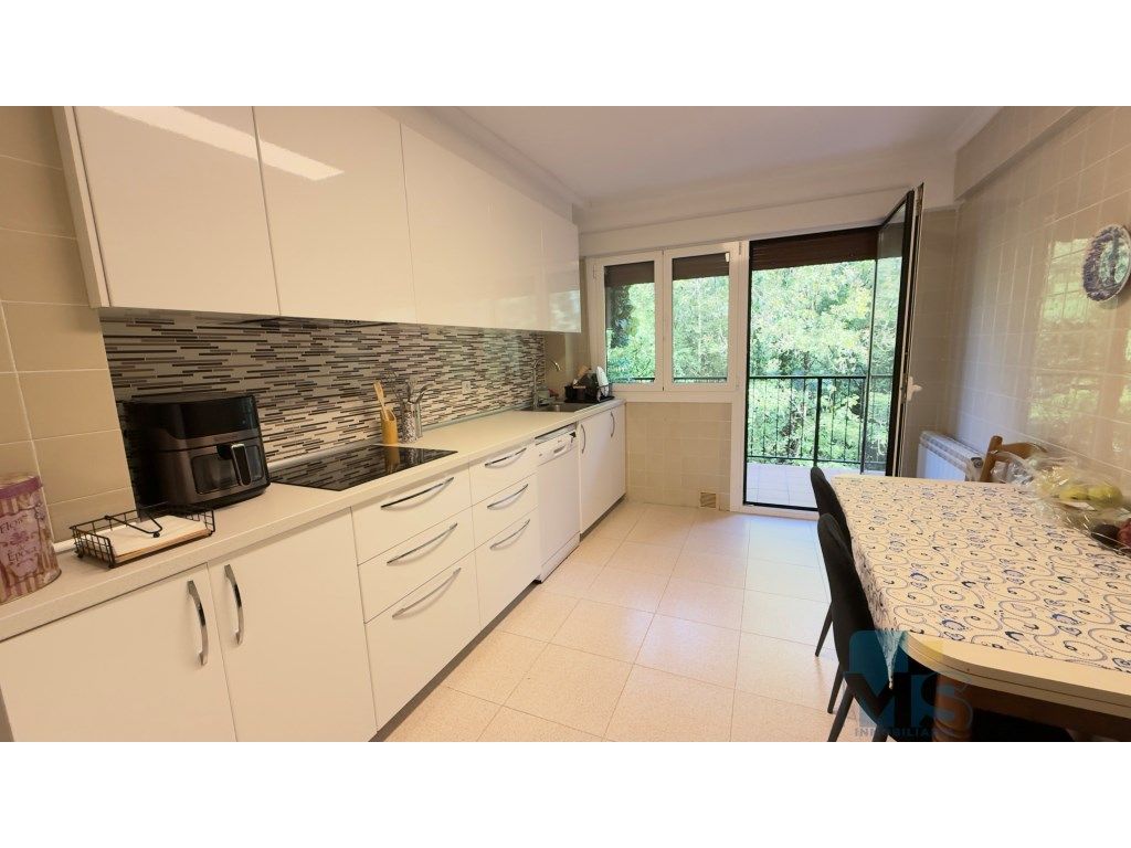 Küche von Wohnung zum verkauf in Bergara mit Balkon