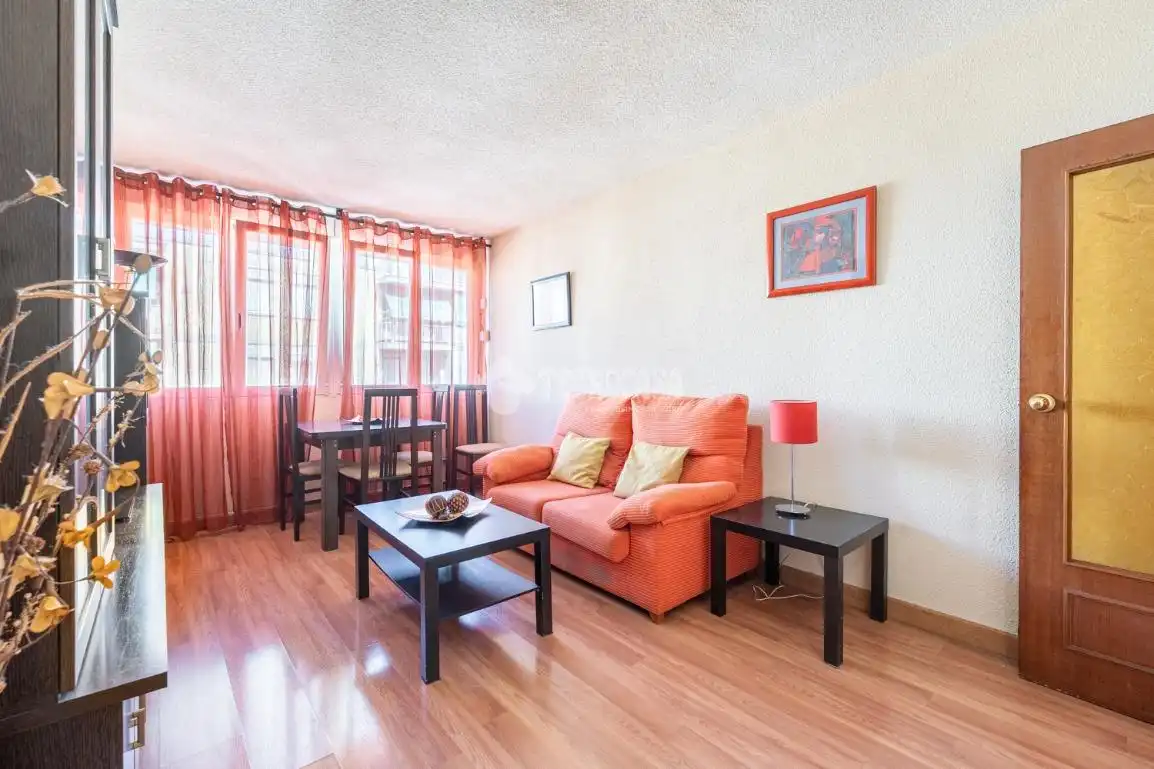 Living room of Flat for sale in Madrid