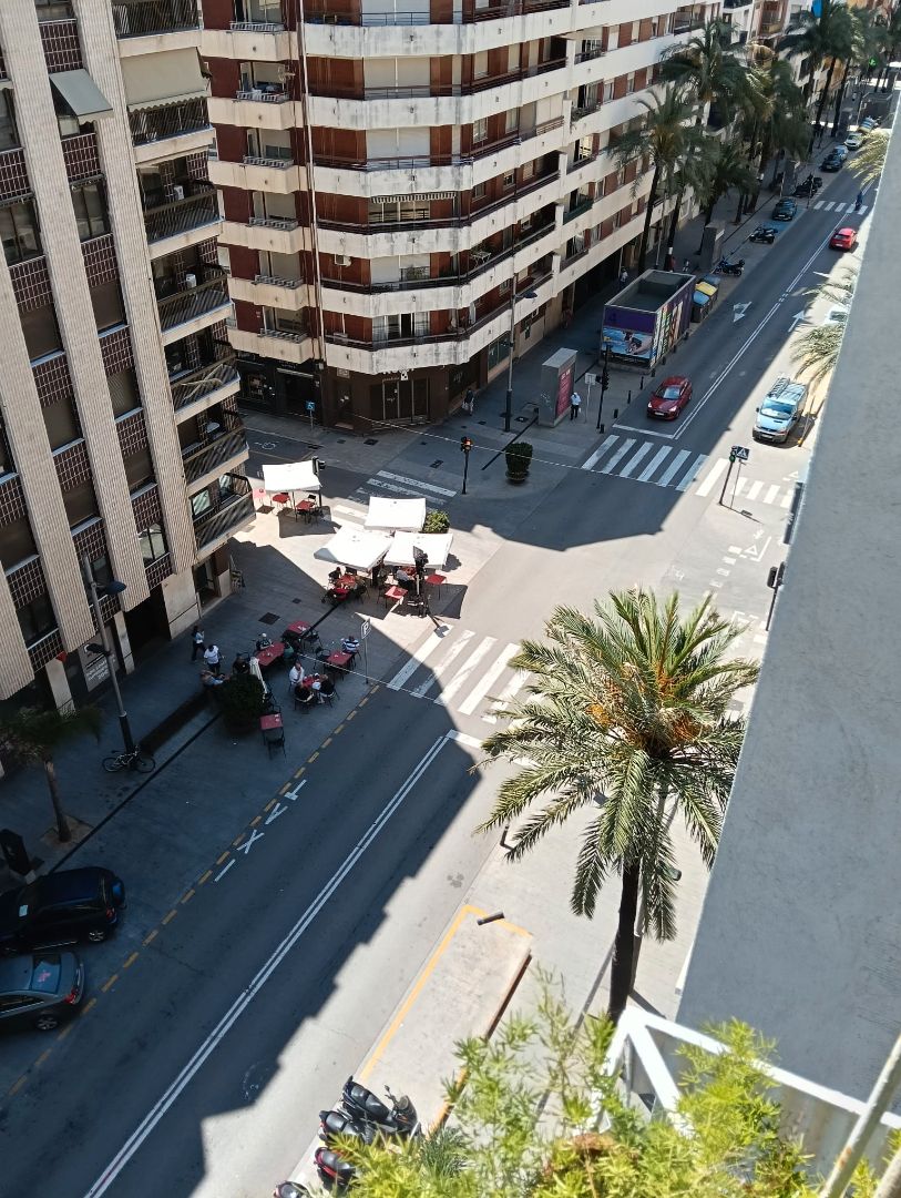 Vista exterior de Pis en venda en Gandia amb Aire condicionat, Moblat i Forn
