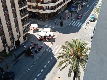 Vista exterior de Pis en venda en Gandia amb Aire condicionat, Moblat i Forn