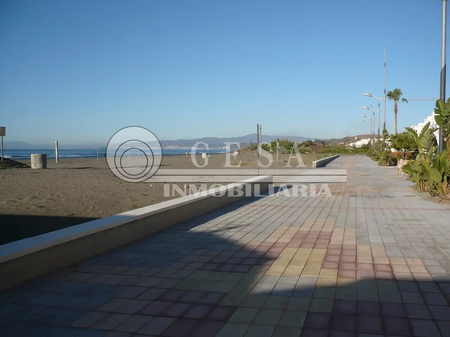 Vista exterior de Pis en venda en Torrox amb Aire condicionat i Piscina