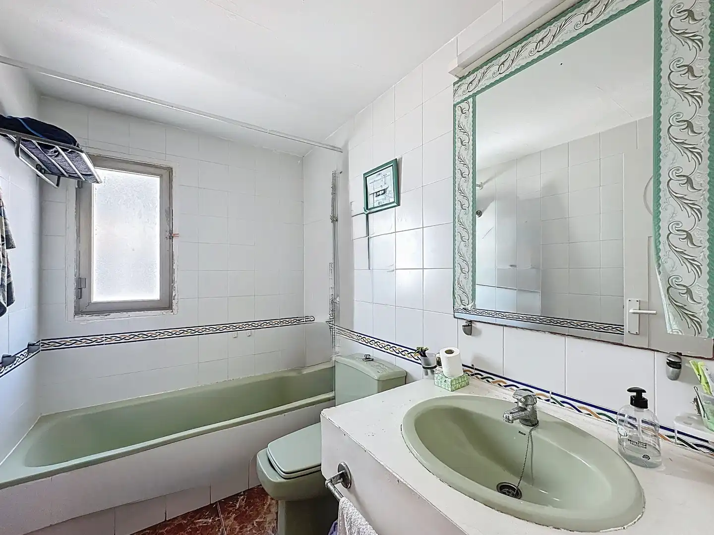 Baño de Apartamento en venta en Roquetas de Mar con Jardín privado, Terraza y Amueblado