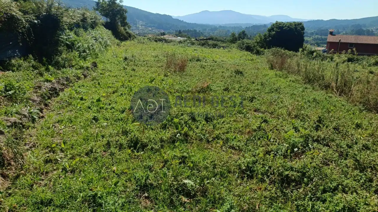Terreny residencial en venda a Tomiño